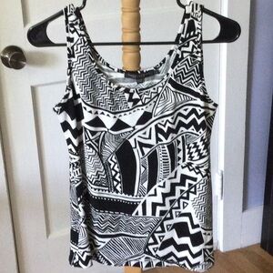 Robert Kitchen scoop neck top